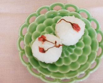 5分でできる！「桜おむすび・桜茶」～めんどくさがり屋さんの簡単あさごはん～