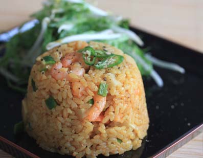 ピリ辛だけどふんわり「ココナッツカレー炊き込みご飯」