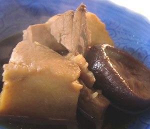ブリと里芋の煮付け