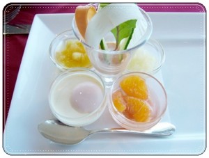 こちらは評判の朝ごはん。