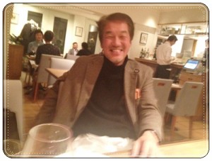 写真(9) 大好きな岩本社長。スタイライフメンバーが仲がよくて、女子達のハートが熱いのは岩本さんの下で働いたからだと思う。チャーミングで優しい社長。