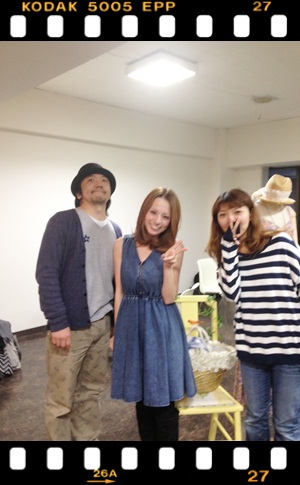 YUUKIちゃん、栗原さんと！　栗原さんとは（ここに写ってないヌコさんも）ひさびさで嬉しいの巻♪
