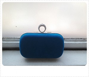 1 ドレスアップしたパーティ、おしゃれしたい気分の夜に連れていって欲しいスカイブルーのParty bag。