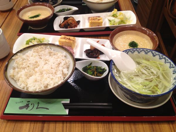 便利！駅中・直結ビルの朝ごはんスポット