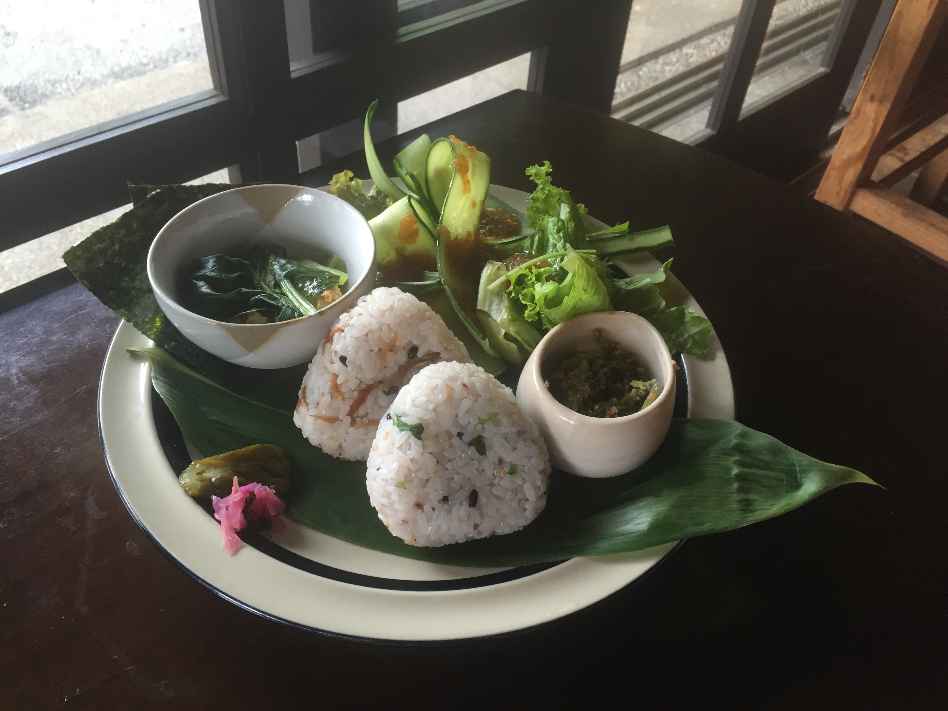 【京都・大原】地元で採れた野菜とおにぎりのヘルシーな朝@Ohara River Side Cafe 来隣