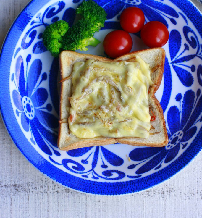 きんぴらごぼうでお惣菜トーストを作ろう！チーズとろける和ブランチ♪