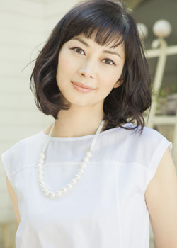 美しさにうっとり。モデルさん、女優さんたちの朝の美容術まとめ