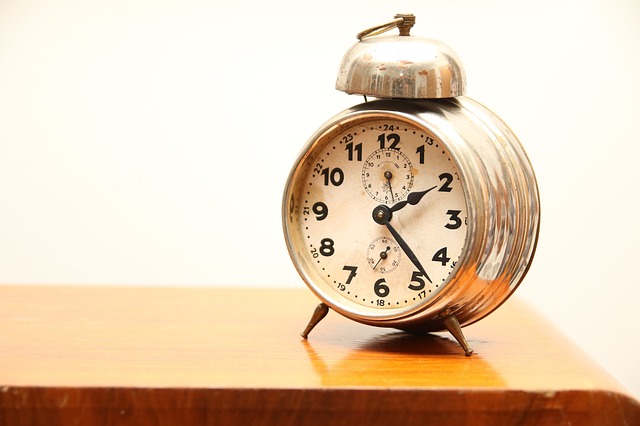 clock-865680_640