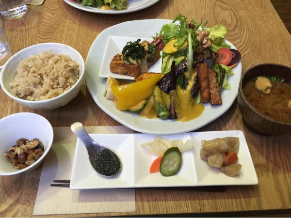 たまな食堂
