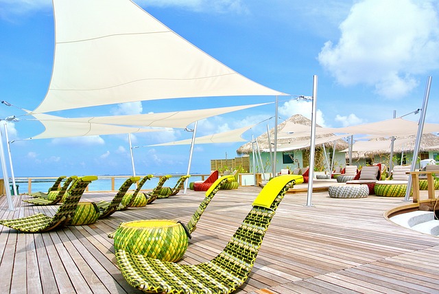 maldives-sea-262524_640