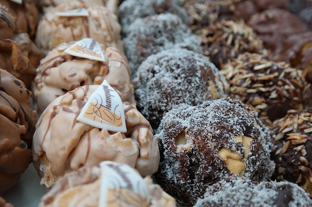 pastries-225839_640