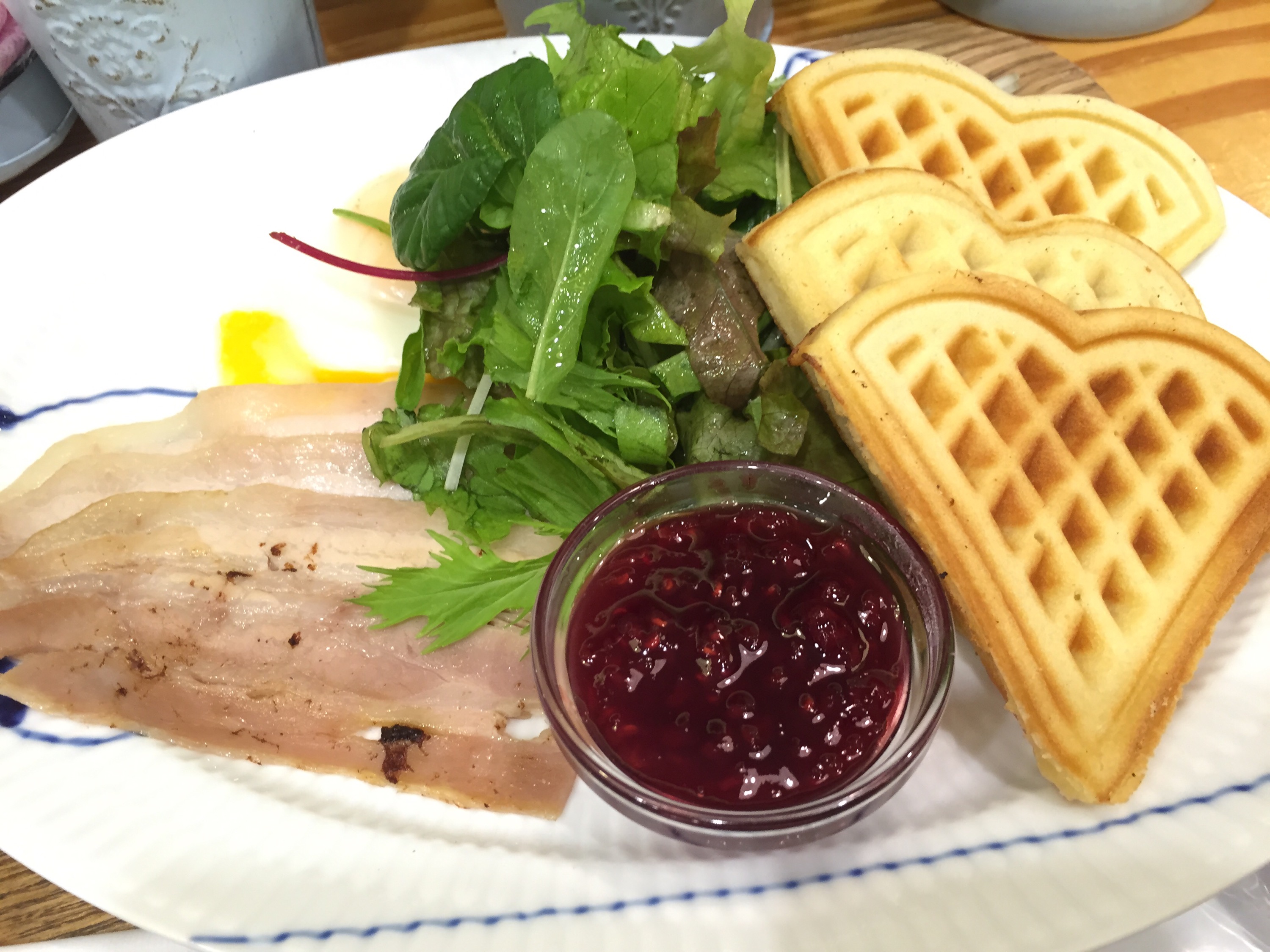 【東京駅】旅行前に北欧風の駅カフェで朝ごはん@マダムブロ【vol.65】