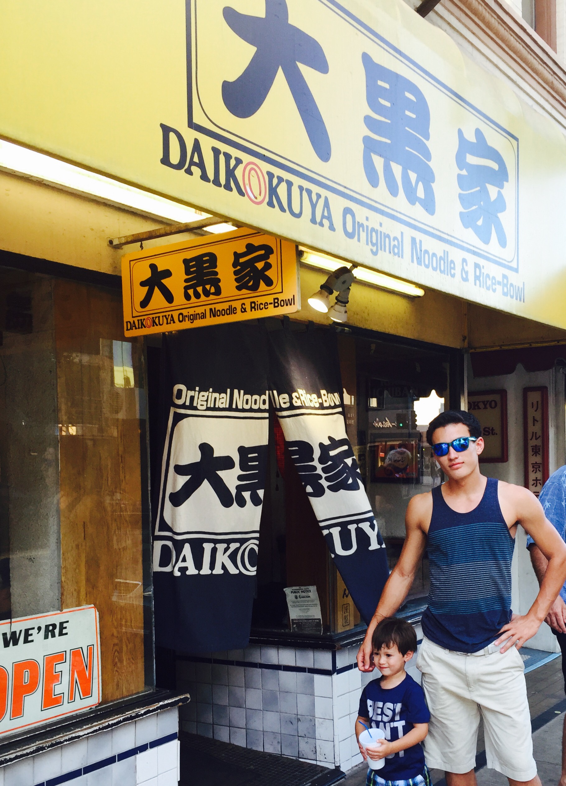カリフォルニアでのクレープ朝食と豚骨ラーメンランチ。