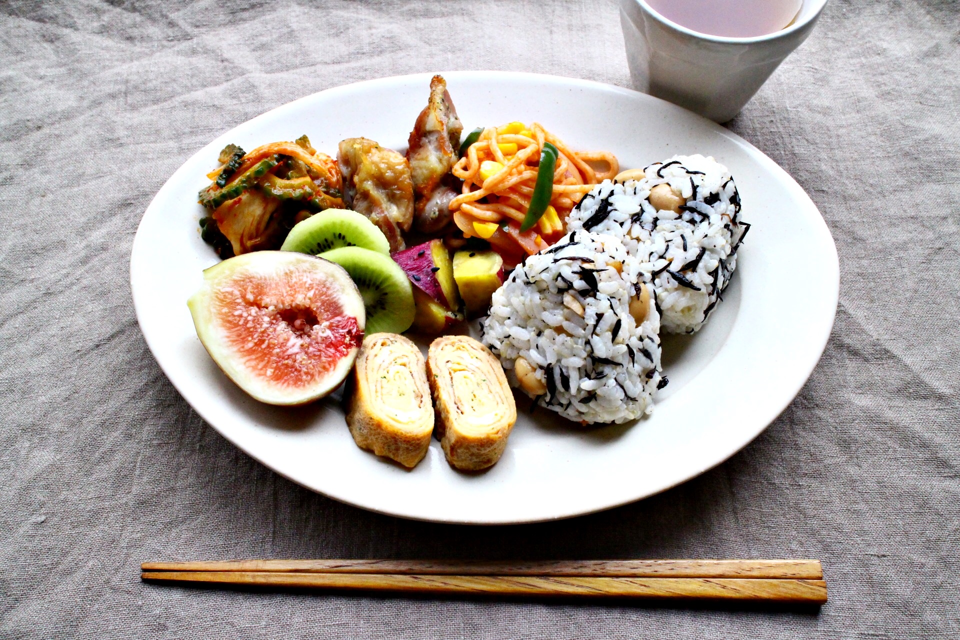 材料3つ！ゴーヤとキムチの炒めもの付きワンプレート朝ごはん