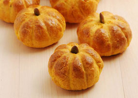 ハロウィンの朝ごはんに♪おもてなしにもぴったり「かぼちゃのスコーン」～野菜パウダー編～