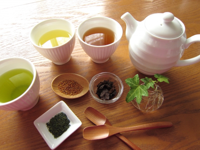 日本茶で痩せる！いつもの「緑茶」で美肌とダイエットをしっかりサポート