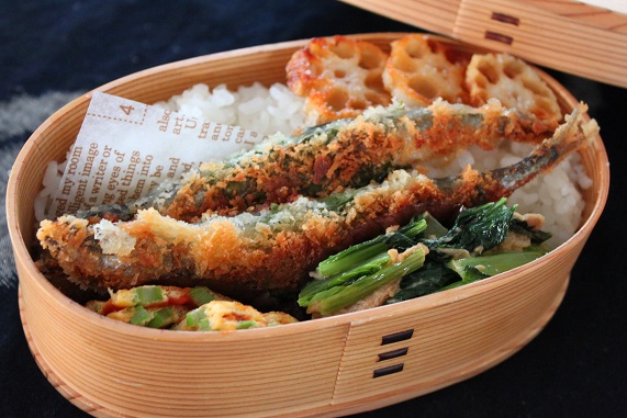 溶き卵なし！あっという間にできる「ししゃもの簡単パン粉焼き弁当」