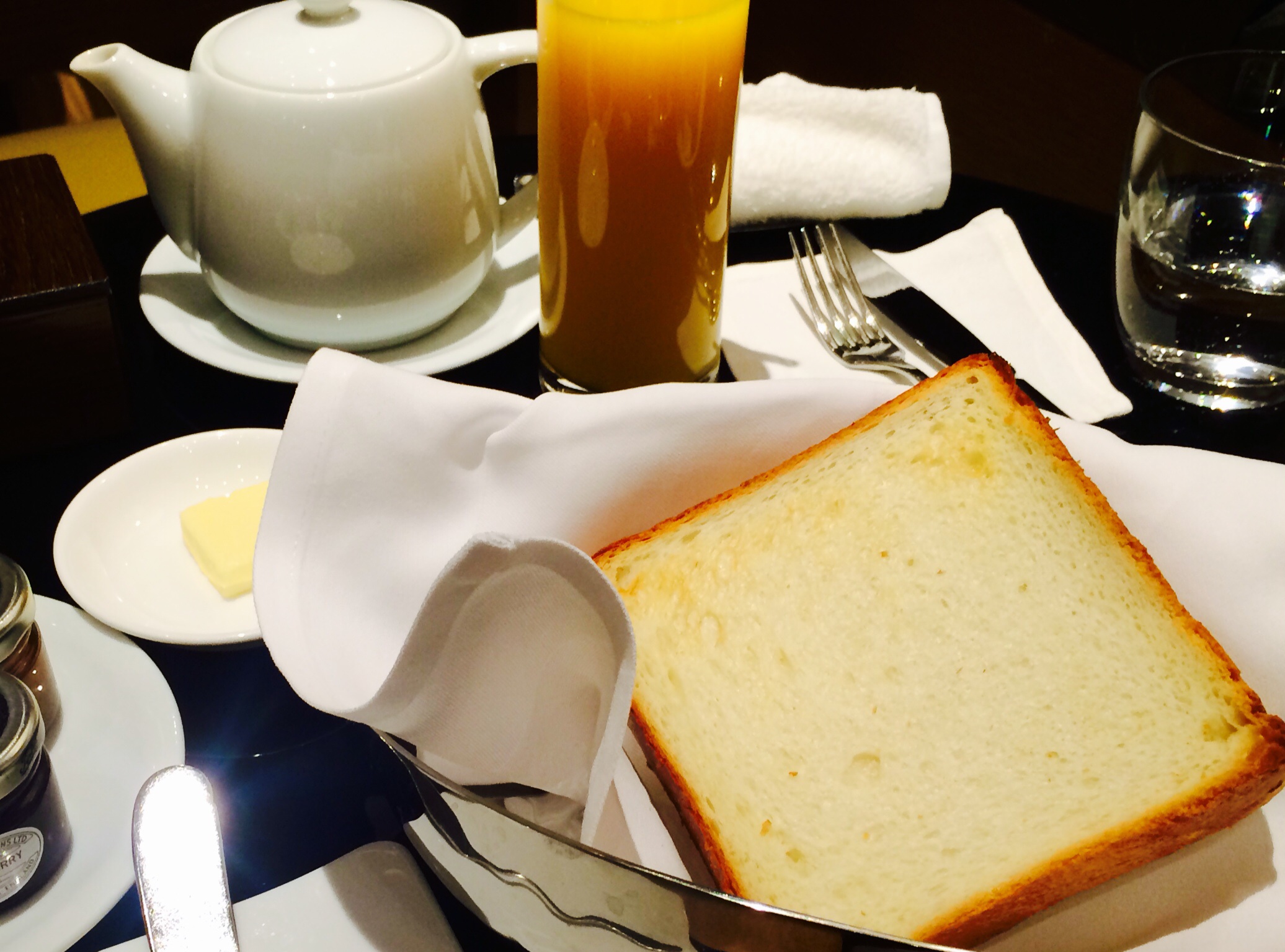 本当は教えたくない☆ホテルラウンジ朝食【ハイアットリージェンシー】