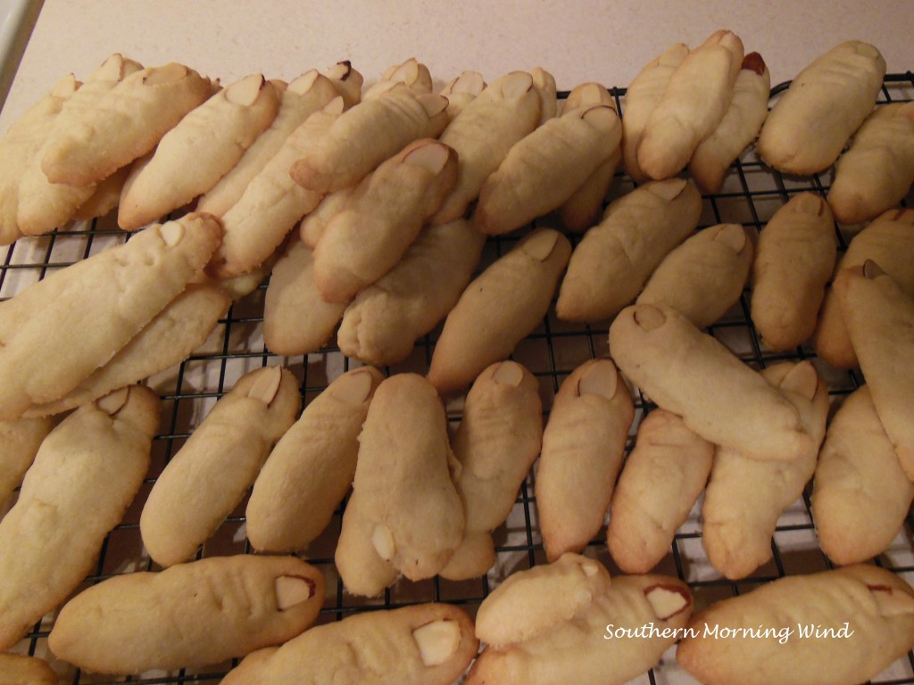 witch fingers