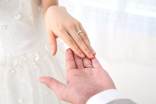 結婚する or しない？独身をえらぶ男性＆女性のホンネと現実