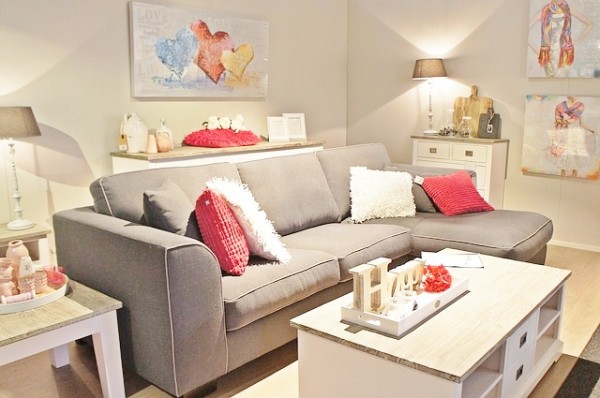 furniture-650354_640