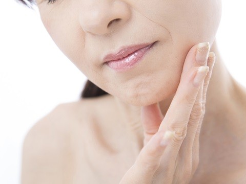 口元のシワ対策に!今すぐできる口周りのストレッチ