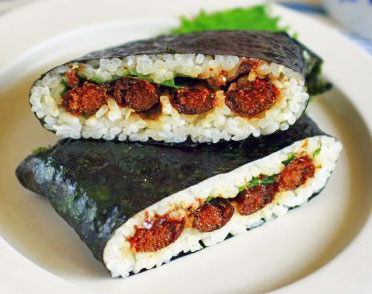 寒い朝もカラダぽかぽか♪しょうがご飯の簡単おにぎらず