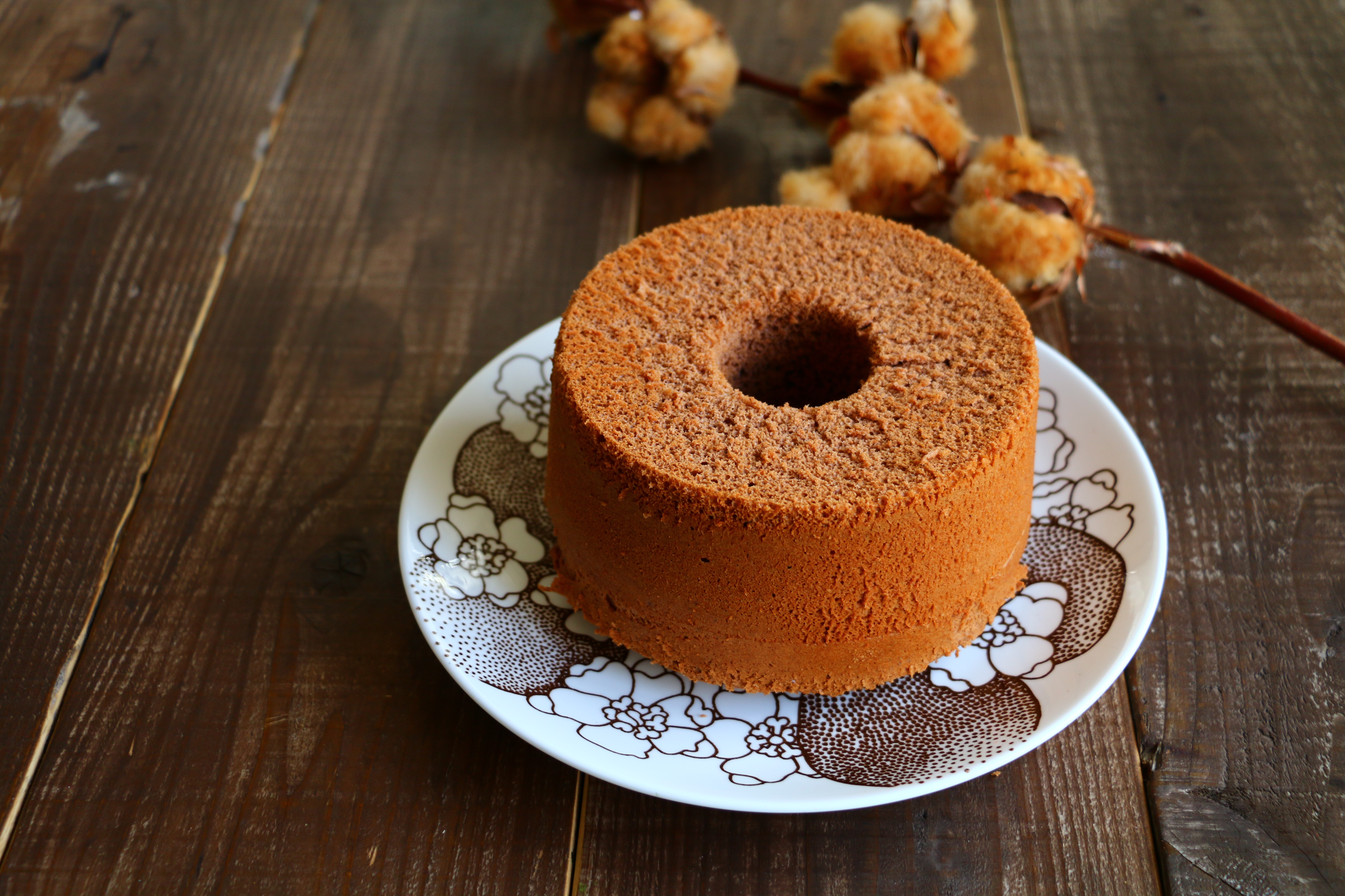 バレンタインにも朝にもおすすめ！ふわふわ「ココアシフォンケーキ」