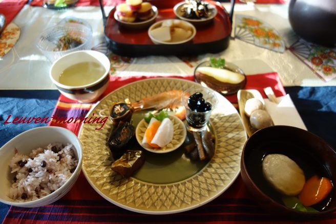 北欧プレートにちょこんと載せたおせち朝ごはん