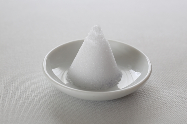 厄除け＋運気アップ！「盛り塩」の効果的な方法