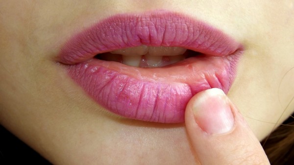 lip-1147365_960_720