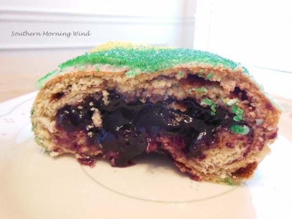 King cake slice