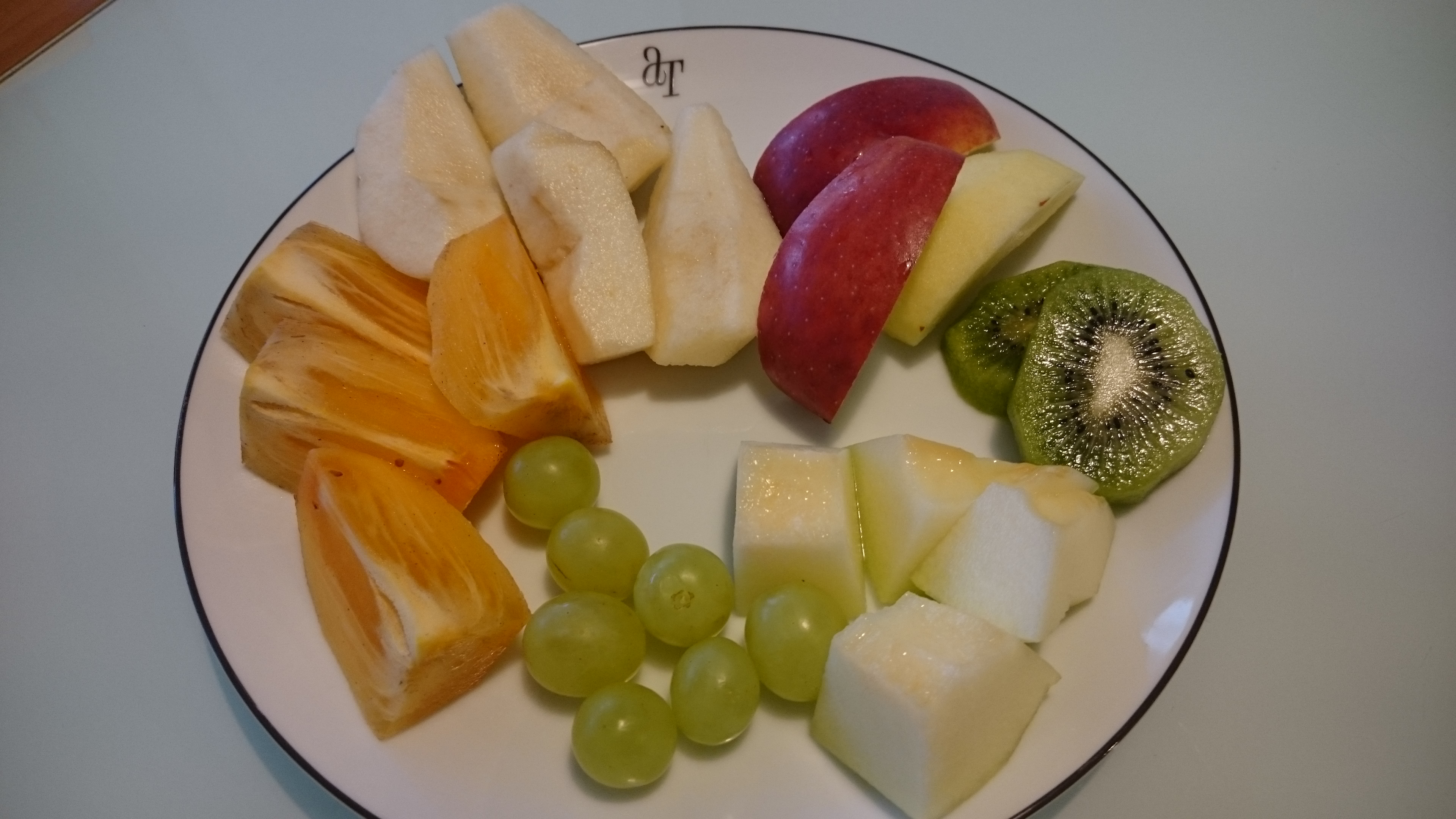 朝のフルーツ + ルールモンド in Netherland