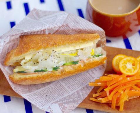 材料3つで作り置き♡新玉ねぎの「塩レモンマリネ」
