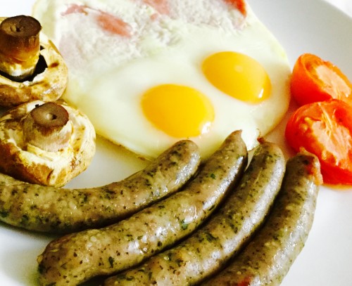 日曜日の朝は少しだけ気を使ったEnglish breakfast🎵