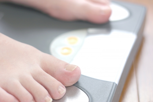 ダイエット停滞期の味方！イライラを抑える「耳ツボ」って？