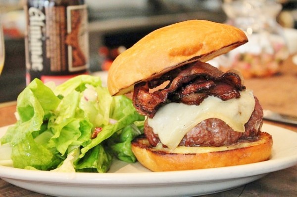 hamburger-926885_640