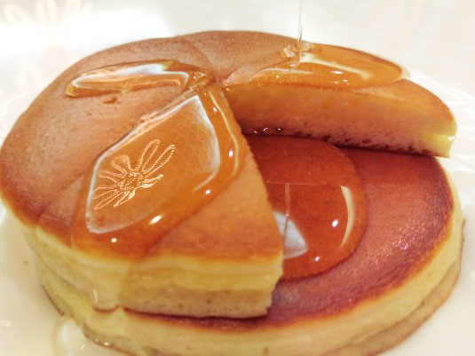【大阪・なんば】レトロモダン！名物ホットケーキ@純喫茶アメリカン