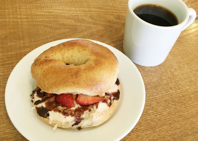 【京都・北山】バリエ豊富！もちもちベーグルサンドの朝ごはん@Radio Bagel