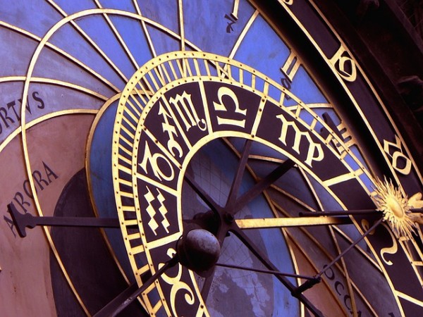 clock-1096054_640-600x450