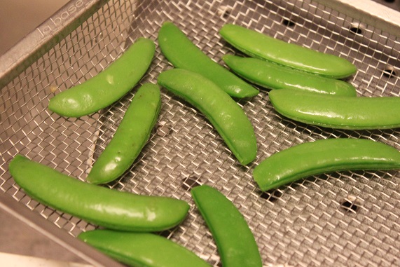 茹でたスナップえんどう 茹でたスナップえんどう