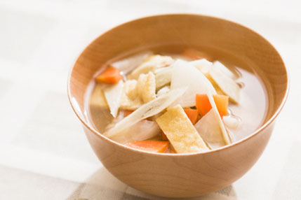 うまみが沁みる！「かつおと昆布のだし」の取り方