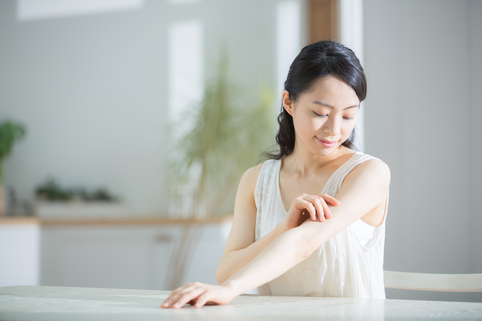 ノースリーブを堂々と着たい！お悩みタイプ別「二の腕ケア」