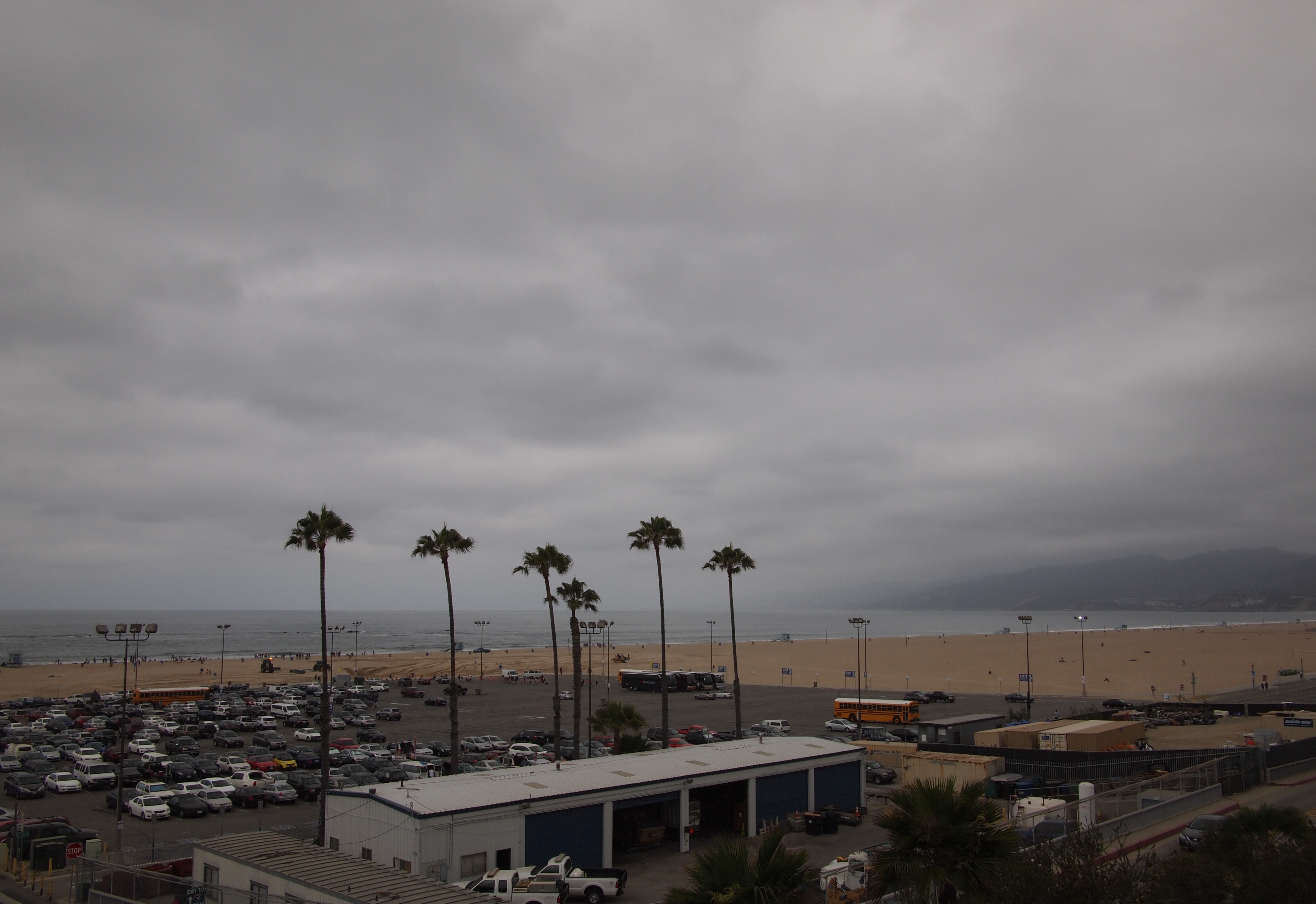 ロサンゼルスは青い空だけじゃない『June Gloom』な朝時間