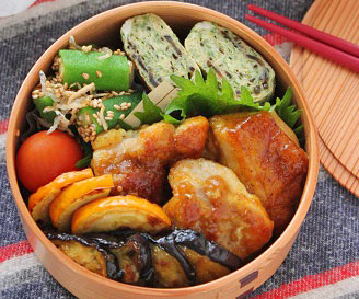 だし要らず！「塩昆布と青のりの卵焼き」のお弁当