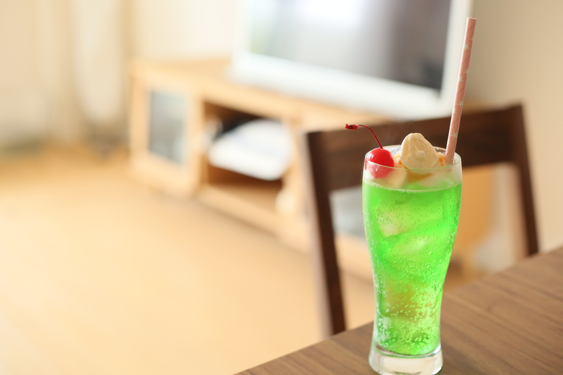 暑い夏にぴったり！自家製クリームソーダで朝からしゃっきり！