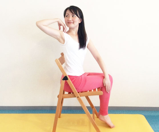 ずん胴ウエストがくびれる！”ながら”エクササイズ｜朝の呼吸とダイエット Vol.52