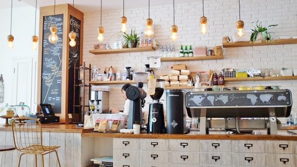 coffee-shop-1209863_640
