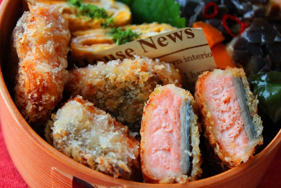 旬のシャケで簡単おかず！「秋鮭の味噌漬けフライ」のお弁当