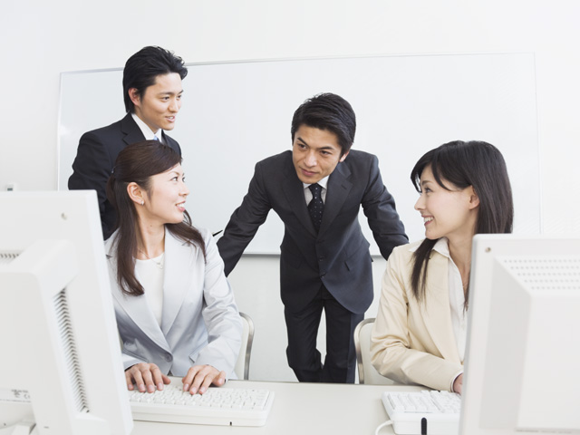 「そのうちわかるよ。」答えを先延ばしにしたい時の英語のひとこと♪